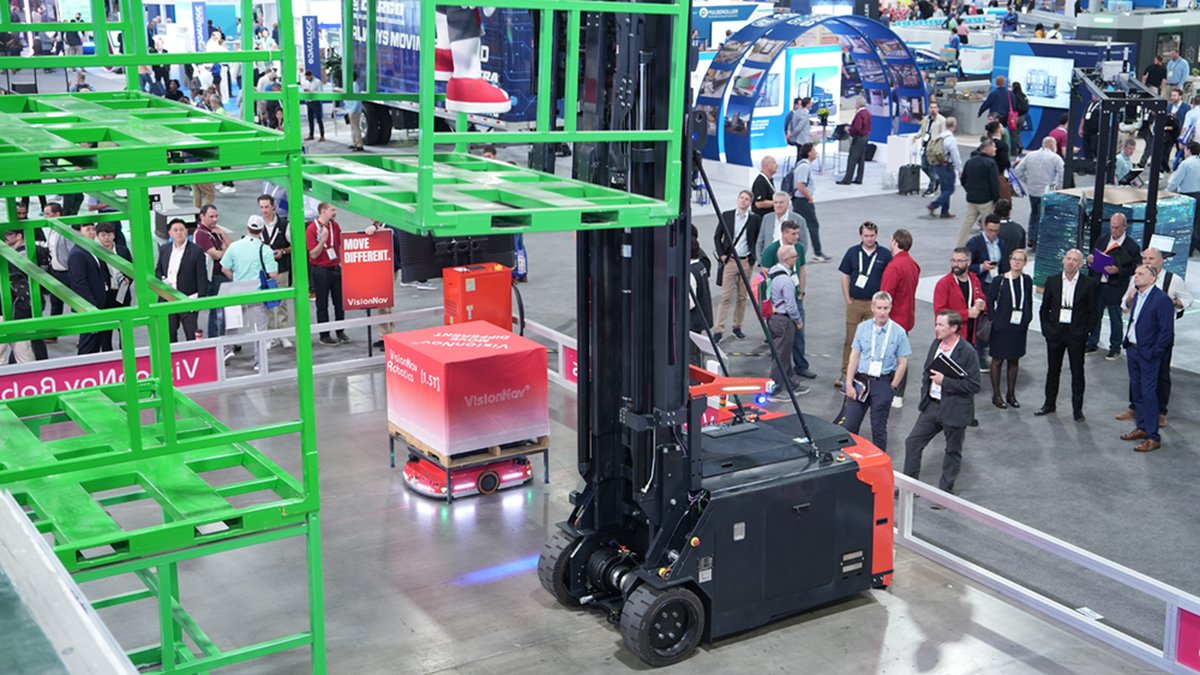 Автоматизированные роботы AGV на складе — технологии логистики на TILOG-LOGISTIX 2026
