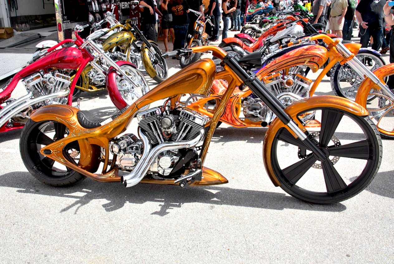 Phuket Bike Week 2015: парад мотоциклов на Пхукете, байкерская неделя с шоу и концертами